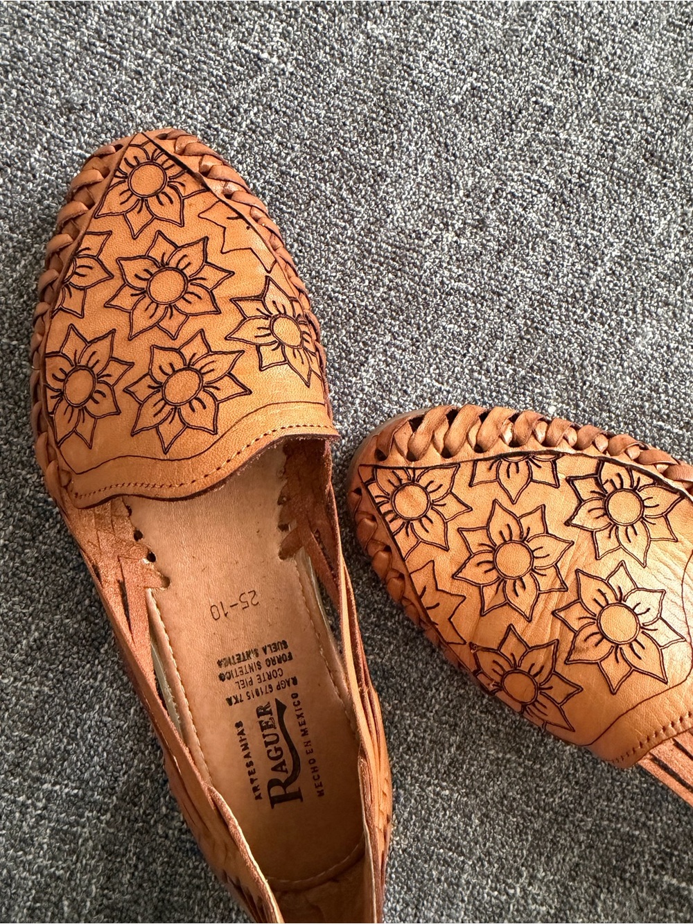 Hand-Tooled Floral Leather Slip-On Loafers in Tan Huaraches made in Mexico